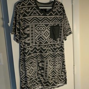 Short sleeve Modern Amusement Tee